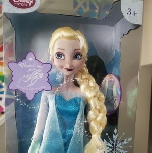 Collectible 16" singing and Light up Elsa Doll